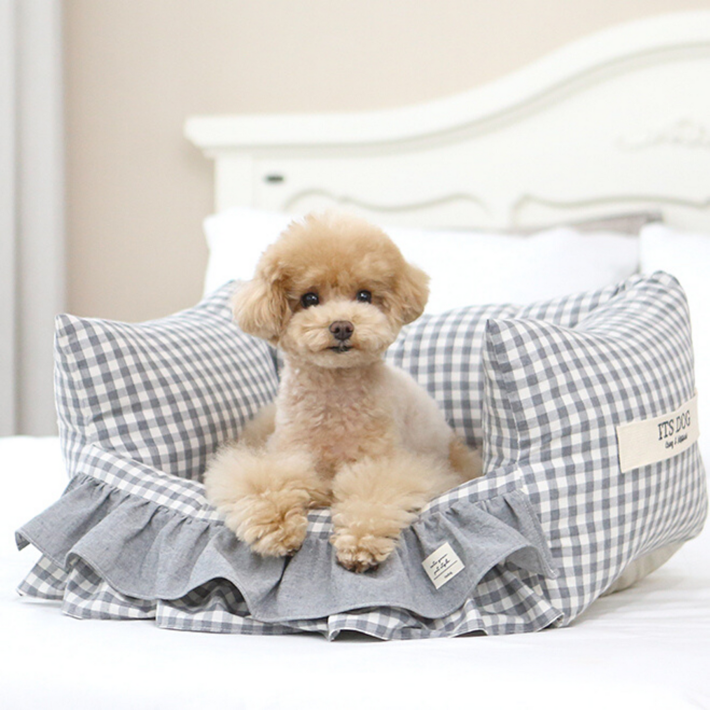 Ruffle Bed